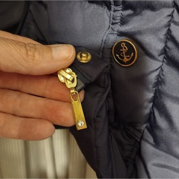 Princess cruise line puffy vest - Picture 4 of 7